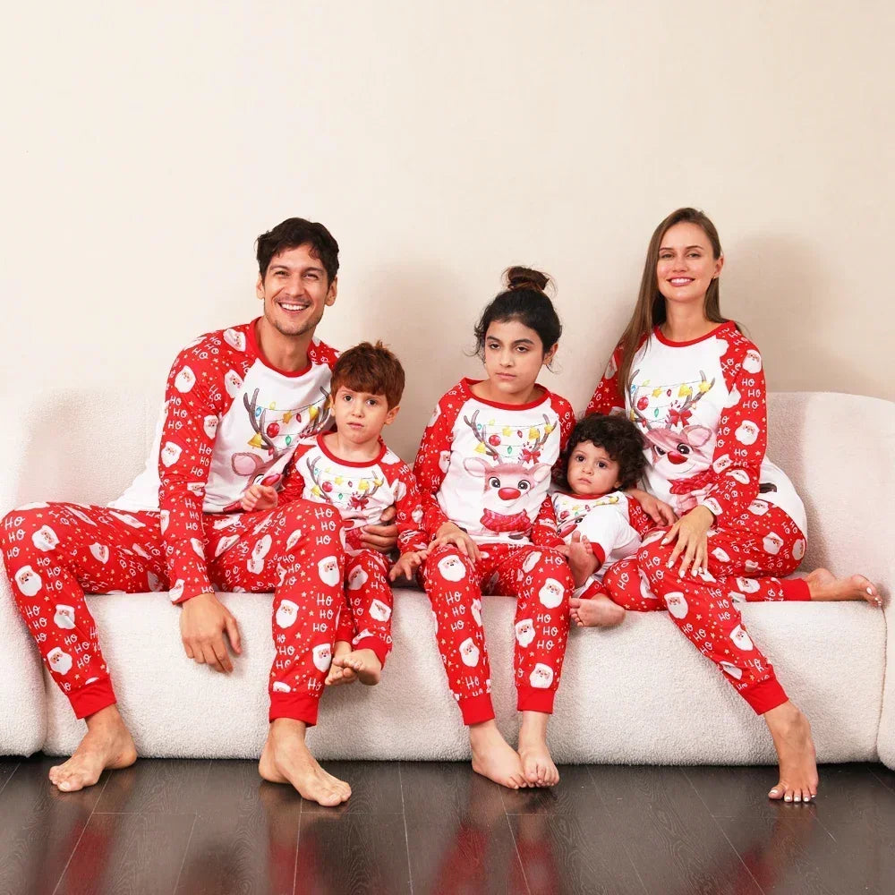 2025 Family Christmas Pajamas Set - Adorable Elk Print Matching Outfits for Parents and Kids - Soft and Cozy Sleepwear for the Holidays